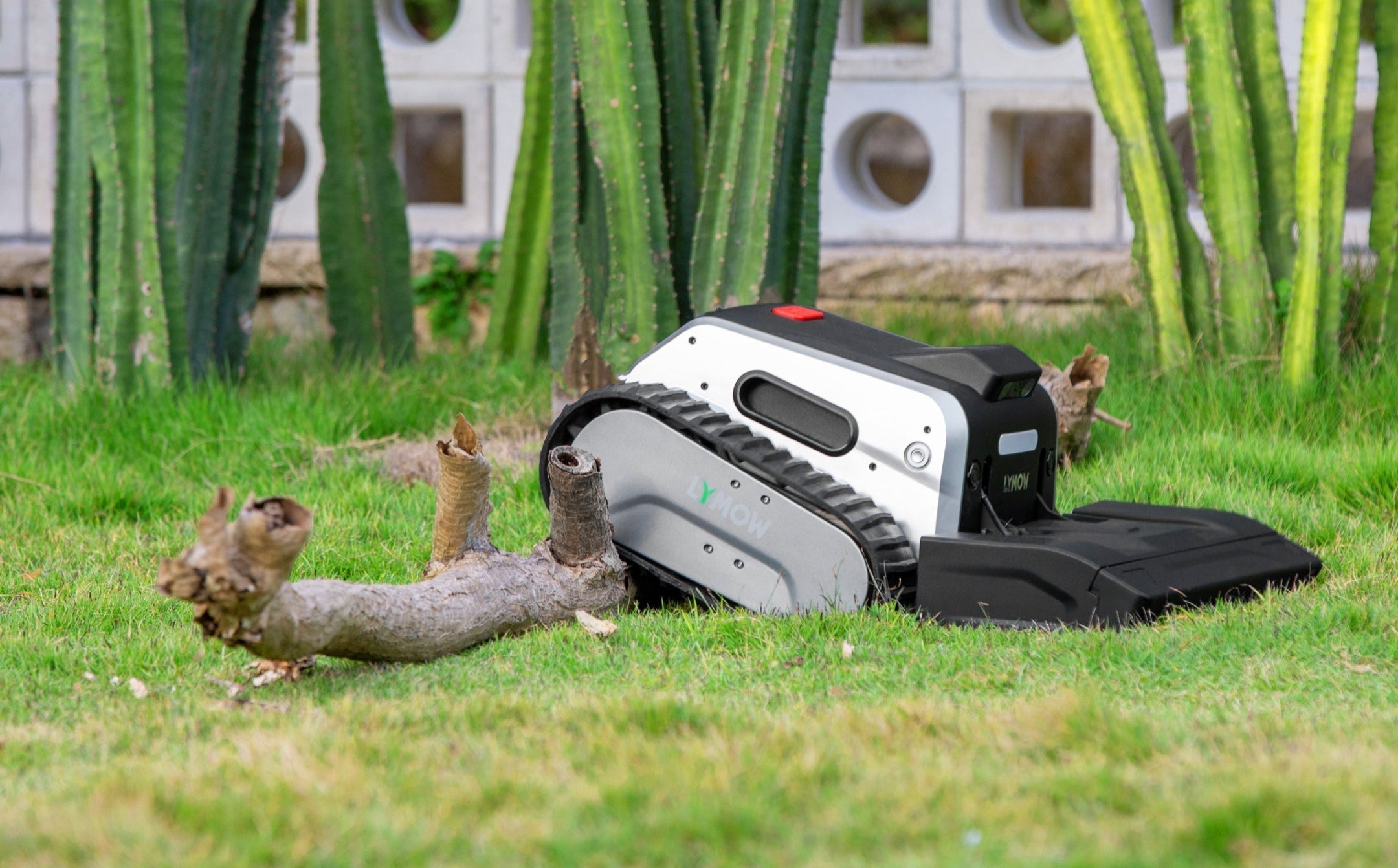 Lymow-One-s-Obstacle-Avoidance-System Lymow Tech